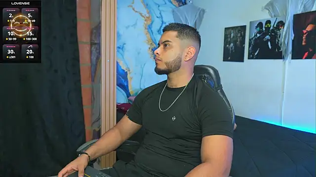 Snapshot of Tiler_wolker chatting on 1, 12, 2025 Tiler wolker online show from 1, 12, 2025