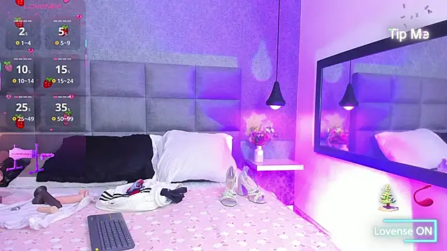 Luna Bella3 online show from 12, 1, 2026