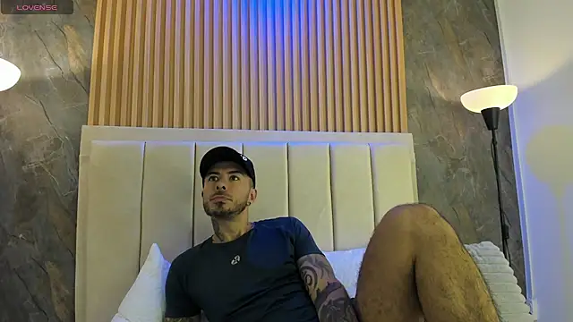 axel tatto online show from 27, 10, 2025