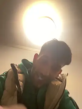 Snapshot of Dondeloquieras4 chatting on 2, 2, 2026 Dondeloquieras4 online show from 2, 2, 2026