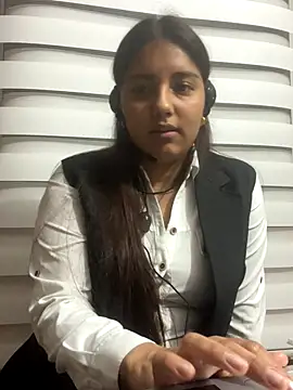 Snapshot of Au-rora chatting on 30, 11, 2025 Au-rora online show from 30, 11, 2025