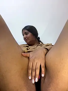 Snapshot of Au-rora chatting on 1, 12, 2025 Au-rora online show from 1, 12, 2025