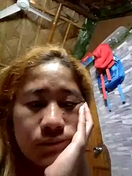 Snapshot of CreamyLhady_88 chatting on 21, 11, 2025 CreamyLhady 88 online show from 21, 11, 2025