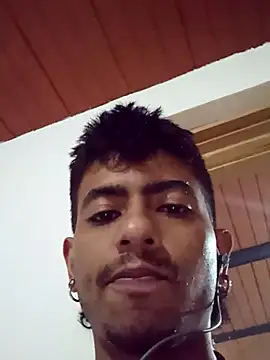 SkinniYamo online show from 6, 3, 2026