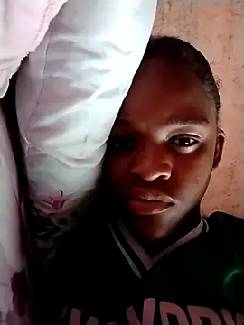 Blondecurv24 online show from 28, 10, 2025