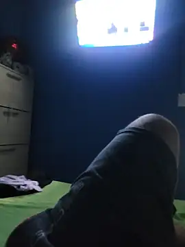 Snapshot of Tincho1051 chatting on 19, 2, 2026 Tincho1051 online show from 19, 2, 2026