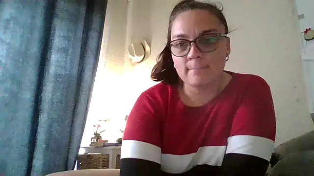 lilMissMarli online show from 10, 7, 2026