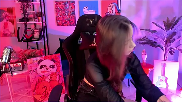 EmilyWade online show from 16, 12, 2025