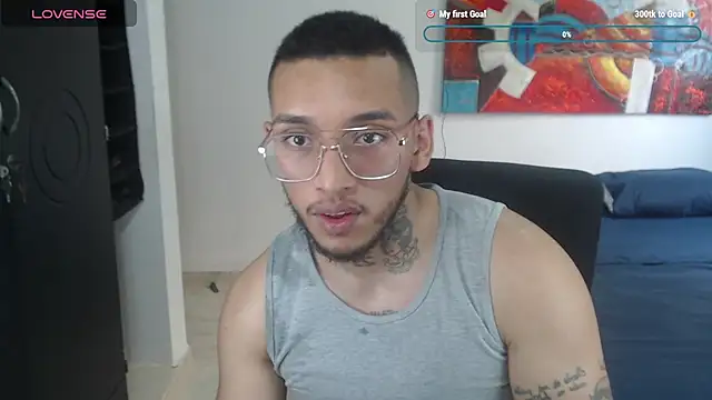 Snapshot of LucaVanden chatting on 29, 10, 2025 LucaVanden online show from 29, 10, 2025