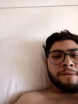 Mstfaavan64 online show from 23, 12, 2025