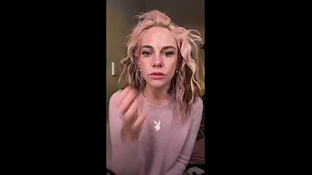 roxiebaby online show from 27, 10, 2025