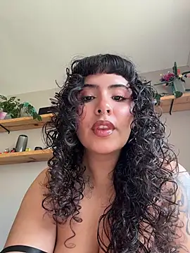 SugarTroubl33 online show from 18, 6, 2026
