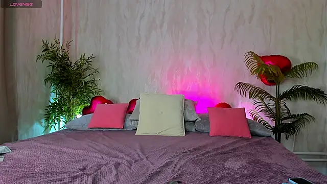 May Yam online show from 16, 4, 2026