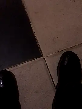 Snapshot of Johnparis505 chatting on 31, 10, 2025 Johnparis505 online show from 31, 10, 2025