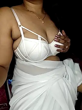 shreyareddy99 online show from 9, 3, 2026