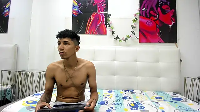 ahsly78alejandro online show from 18, 11, 2025