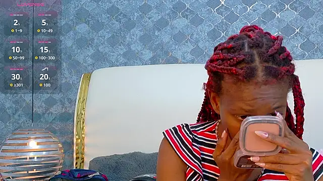 Snapshot of LilithMiller_ chatting on 21, 3, 2026 LilithMiller online show from 21, 3, 2026