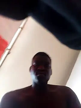 Snapshot of dzicky33 chatting on 4, 3, 2026 dzicky33 online show from 4, 3, 2026