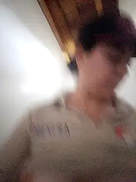 Snapshot of Camila-Valverde chatting on 16, 12, 2025 Camila-Valverde online show from 16, 12, 2025