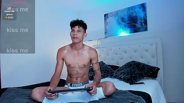 KamiSuarez online show from 1, 4, 2026