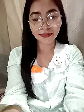 Snapshot of Bamboo-niee123 chatting on 2, 4, 2026 Bamboo-niee123 online show from 2, 4, 2026