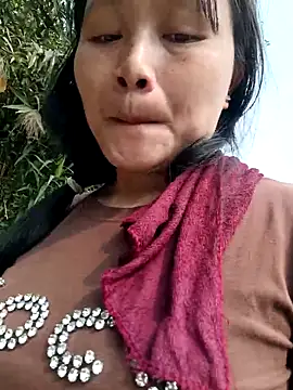 yoyo-mi online show from 15, 4, 2026