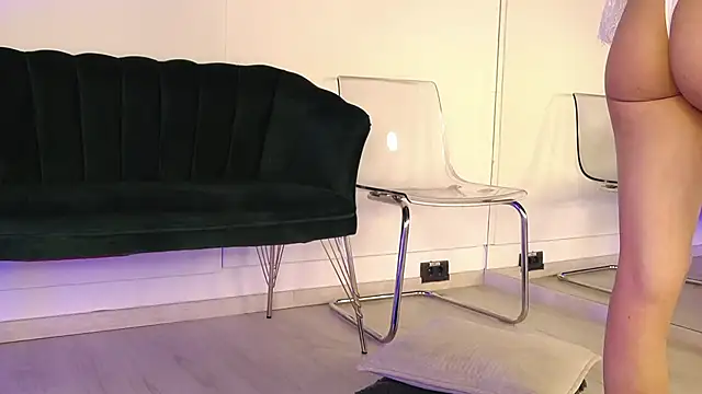 RebbeccaRay online show from 25, 11, 2025