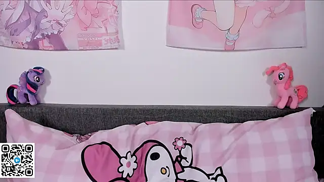 ophelia amber online show from 3, 3, 2026