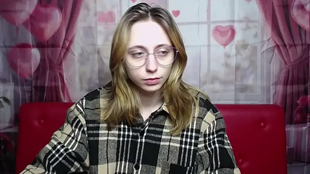 TracyLll online show from 17, 2, 2026