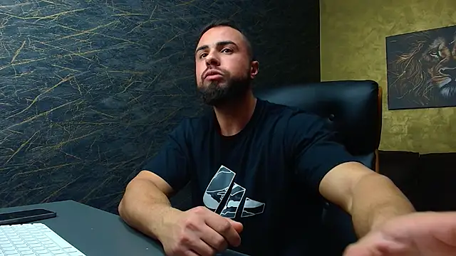 HayesWood online show from 10, 11, 2025