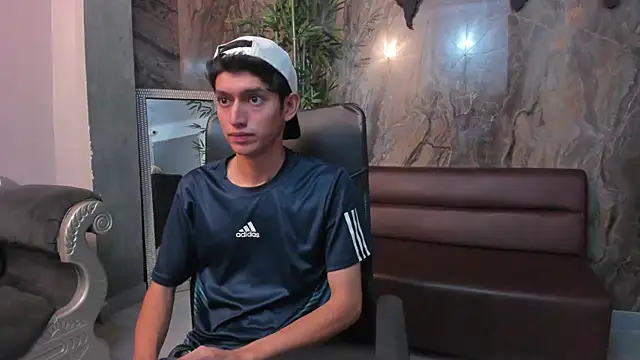 Snapshot of Niick_Carter chatting on 8, 11, 2025 Niick Carter online show from 8, 11, 2025