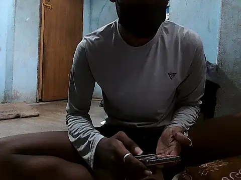 Snapshot of cutty_abi_ chatting on 3, 11, 2025 cutty abi online show from 3, 11, 2025