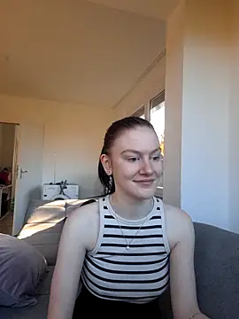 SweetAlice19 online show from 7, 11, 2025