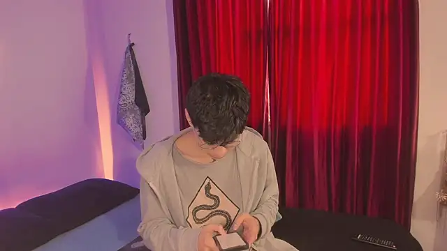 estmonnn online show from 15, 11, 2025