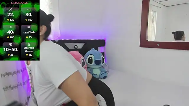 Isa-Giraldo online show from 5, 2, 2026