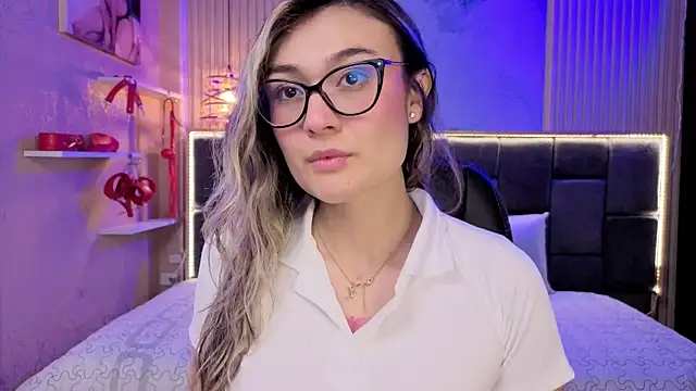 Im-Lola online show from 15, 11, 2025