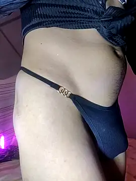 Snapshot of Yasserkech chatting on 6, 11, 2025 Yasserkech online show from 6, 11, 2025