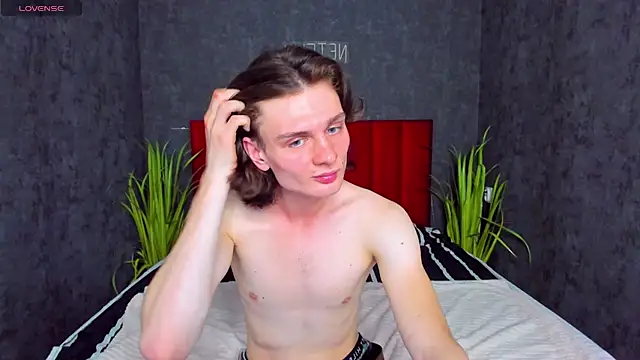 NelsonGodman online show from 6, 11, 2025