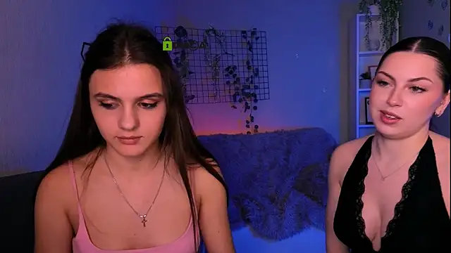 lisa dark  online show from 13, 3, 2026