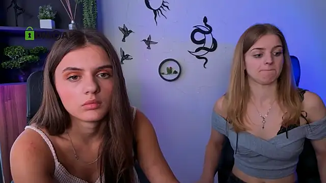 lisa dark  online show from 28, 7, 2026