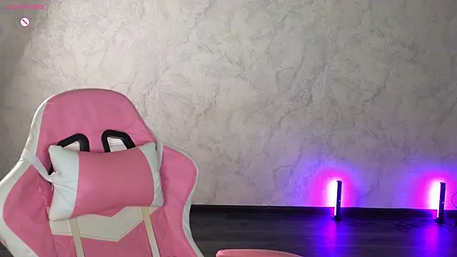 Lovelly molly1 online show from 12, 4, 2026