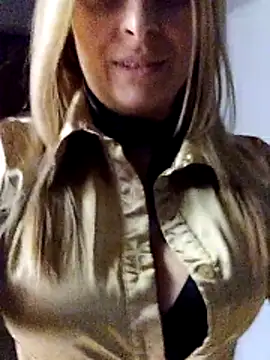 Snapshot of fragoli chatting on 30, 10, 2025 fragoli online show from 30, 10, 2025