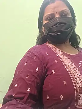 Snapshot of tamil_Nithya_J chatting on 5, 6, 2026 tamil Nithya J online show from 5, 6, 2026
