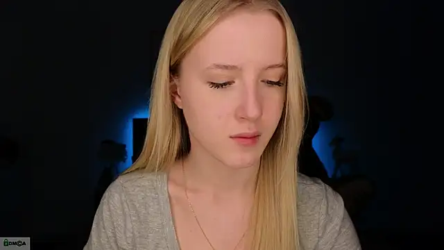 Snapshot of adele_armass chatting on 18, 1, 2026 adele armass online show from 18, 1, 2026