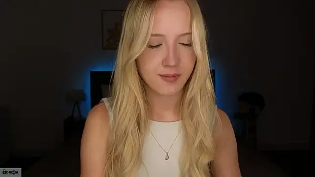 Snapshot of adele_armass chatting on 14, 3, 2026 adele armass online show from 14, 3, 2026