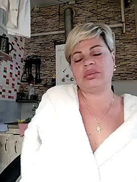 Snapshot of MilkySky chatting on 17, 3, 2026 MilkySky online show from 17, 3, 2026