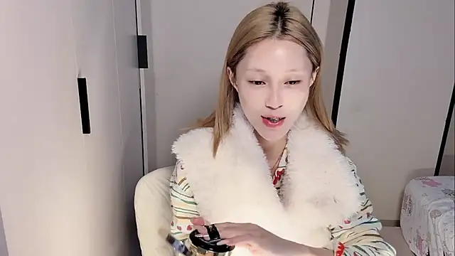 yuyu-33 online show from 4, 3, 2026