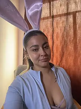 Elina Hills online show from 3, 4, 2026