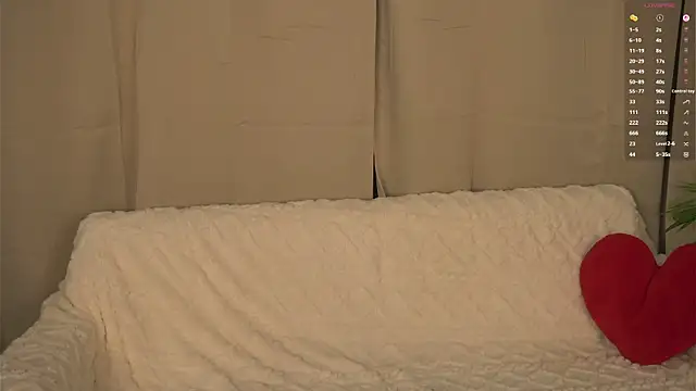 tinyanie online show from 6, 4, 2026