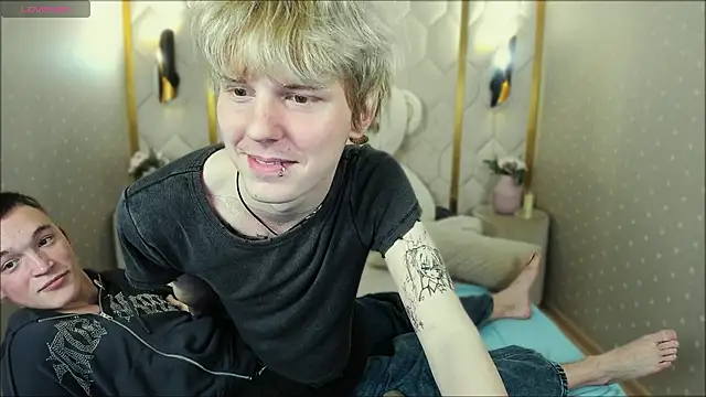 Kevin Derek online show from 30, 10, 2025